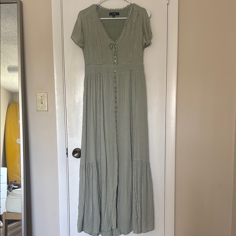 Lulu's Green Flutter Sleeve Maxi Sundress
